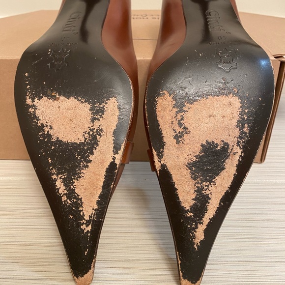 Cinti Pointed-Toe Pumps - Picture 3 of 9